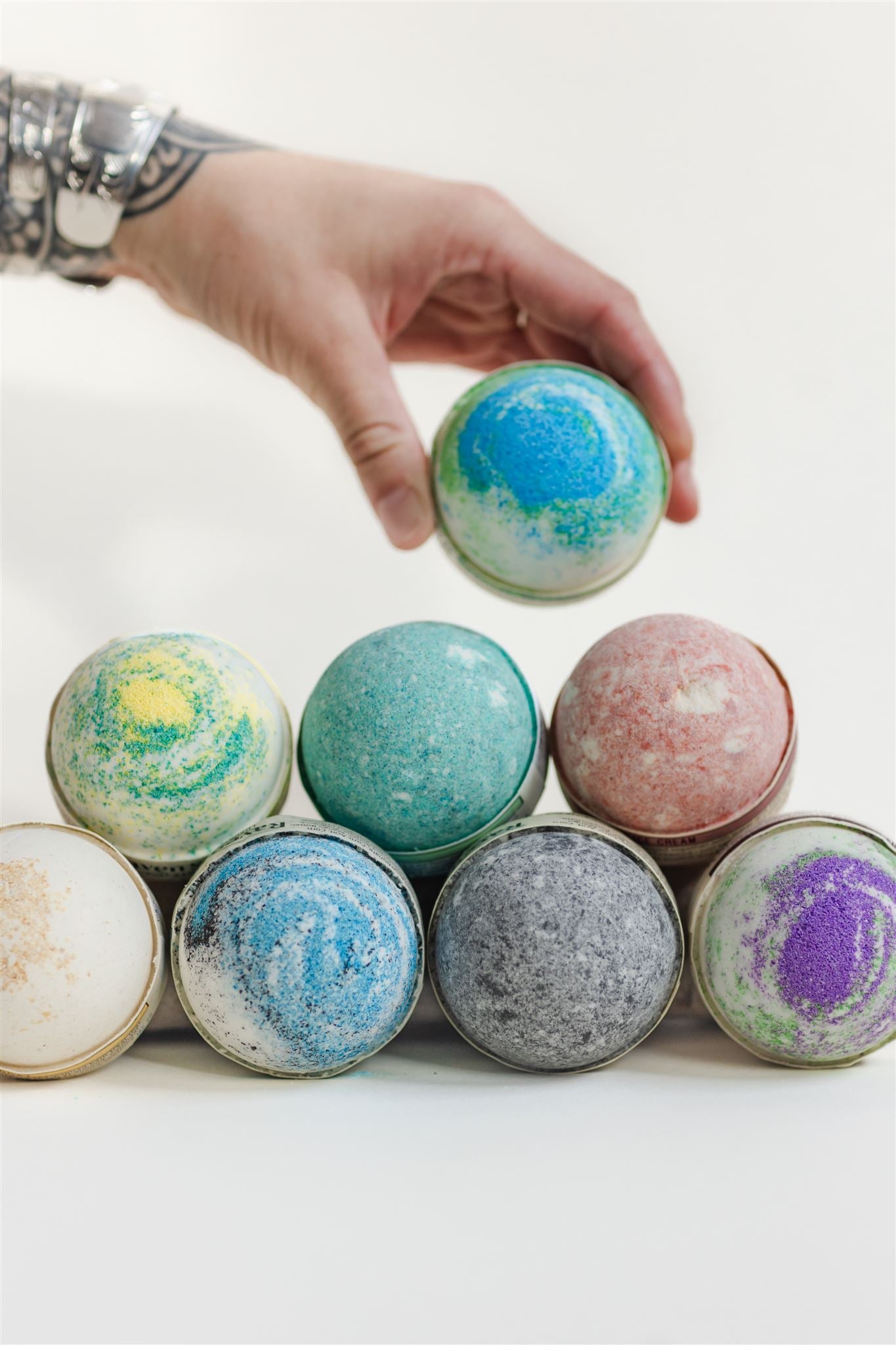 Skincare, Bath Bomb, Indigenous, Made in Canada, RavenSong, Essential Oils