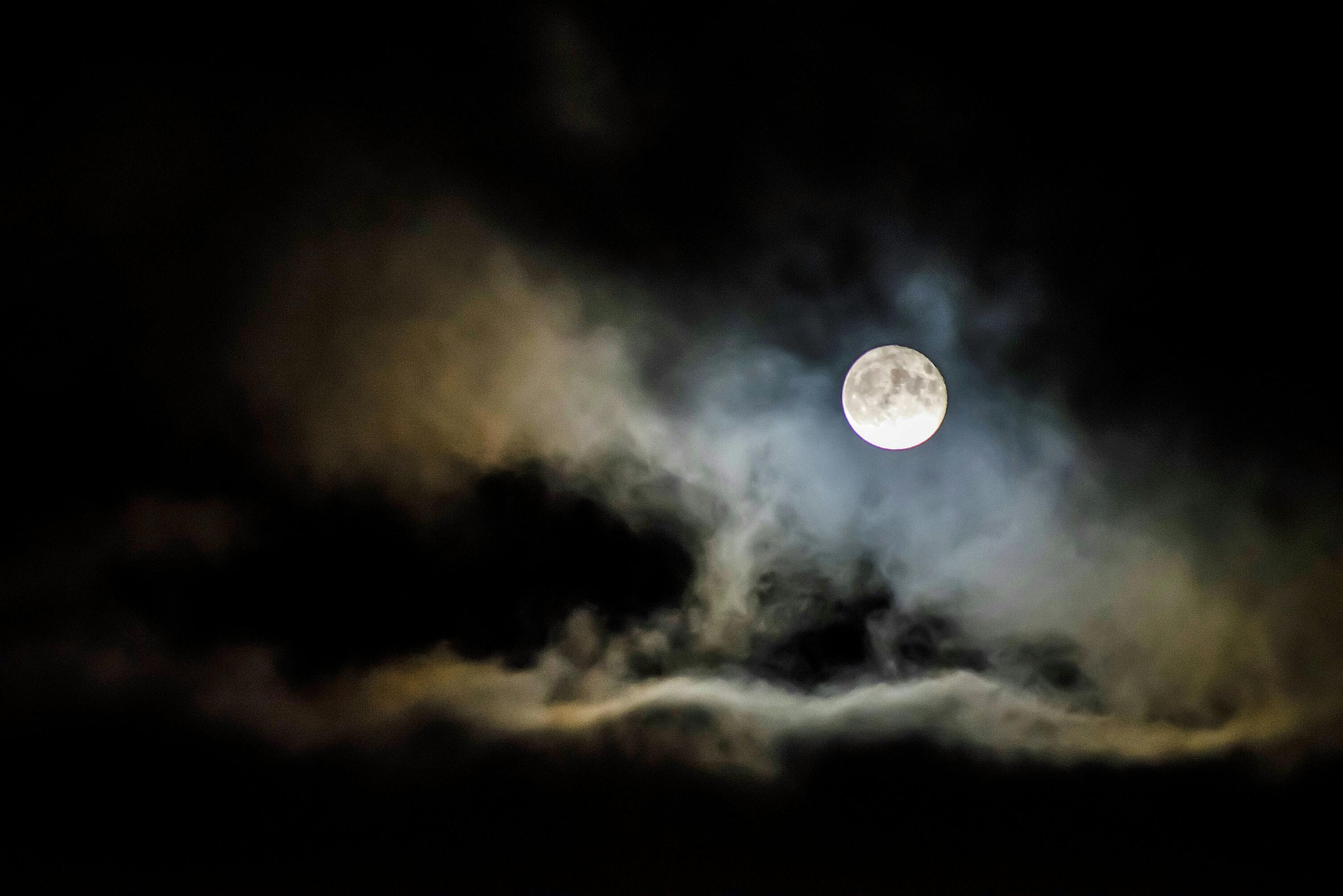 Indigenous full moon rituals